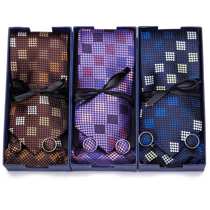 New Men Handkerchirf Cuffink Necktie Set Striped Lattice Designer Ties For Men Business 7.5cm 100%Silk Tie Gift Box Packing Ties
New Men Handkerchirf Cuffink Necktie Set Striped Lattice Designer Ties For Men Business 7.5cm 100%Silk Tie Gift Box Packing Ties