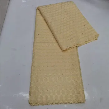2020 Latest African Lace Fabric High Quality Guipure cord Lace Fabric Embroidery Mesh Nigerian Laces Fabric For Wedding Dress
2020 Latest African Lace Fabric High Quality Guipure cord Lace Fabric Embroidery Mesh Nigerian Laces Fabric For Wedding Dress