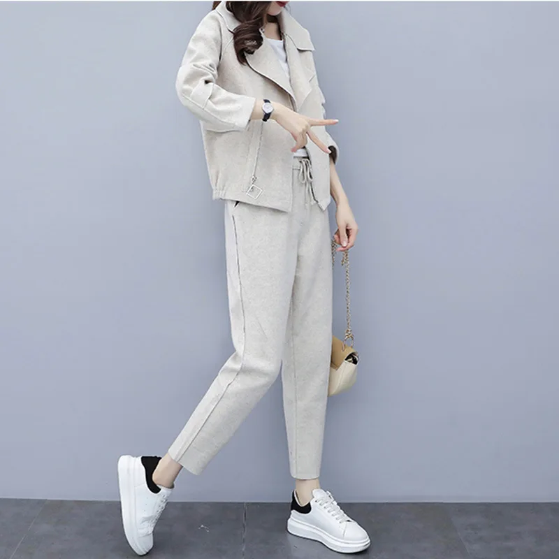 Rlyaeiz Spring Fashion 2 Piece Set Women Suits 2019 Autumn Loose Woolen Jackets + Ankle-length Pants Brand Set Woman Tracksuit
Rlyaeiz Spring Fashion 2 Piece Set Women Suits 2019 Autumn Loose Woolen Jackets + Ankle-length Pants Brand Set Woman Tracksuit