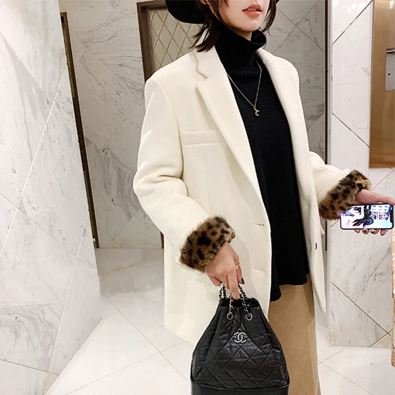 Rf1981 Double Faced Wool Coat with Real Mink Fur Leopard Printed Cuff Single Breasted Oversized Hand Sewn 100% Woolen Coat
Rf1981 Double Faced Wool Coat with Real Mink Fur Leopard Printed Cuff Single Breasted Oversized Hand Sewn 100% Woolen Coat