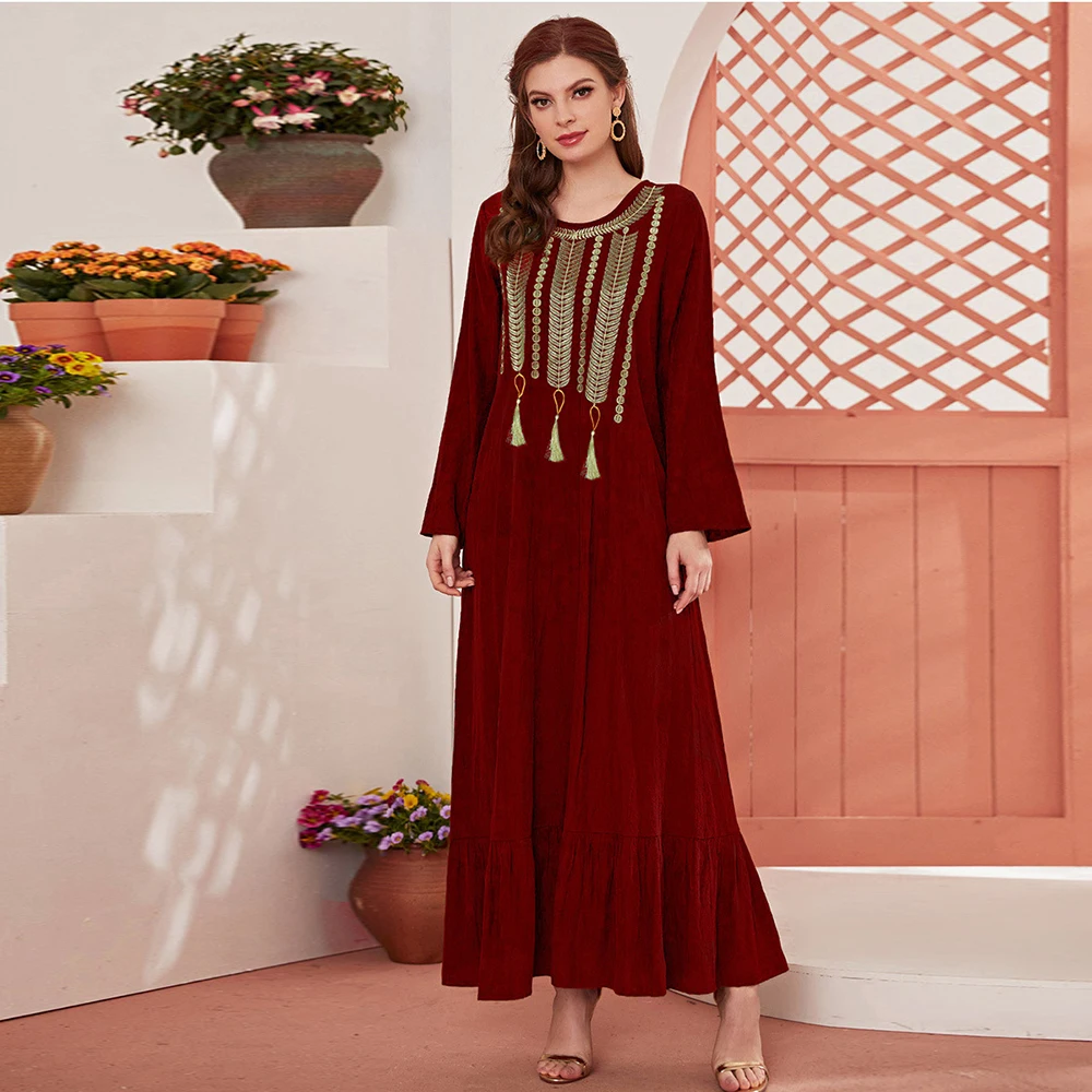 Fashion Embroidery Muslim Dress Abaya Kaftan Muslim Hijab Dress Abaya female Islamic Robes Tassel Caftan Dubai Djellaba wy53
Fashion Embroidery Muslim Dress Abaya Kaftan Muslim Hijab Dress Abaya female Islamic Robes Tassel Caftan Dubai Djellaba wy53