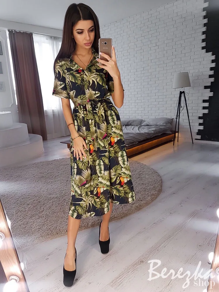 Vintage Women Sashes printing Dress Ladies Short Sleeve Turndown Collar Party Dress Autumn Casual Knee Length A-Line Dress
Vintage Women Sashes printing Dress Ladies Short Sleeve Turndown Collar Party Dress Autumn Casual Knee Length A-Line Dress