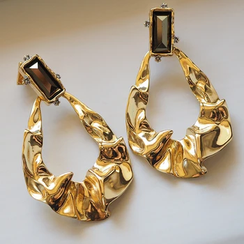 Gold Color Corrugated metal Statement Earrings for Women New Trendy Luxury Crystal Big Pedant Earrings Brand Jewelry Earrings 
Gold Color Corrugated metal Statement Earrings for Women New Trendy Luxury Crystal Big Pedant Earrings Brand Jewelry Earrings