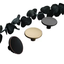 clown Modern Simple Round Knob Drawer Knob Zinc Alloy Cupboard Wardrobe Dresser Closet Kitchen Door Pull Furniture Hardware
clown Modern Simple Round Knob Drawer Knob Zinc Alloy Cupboard Wardrobe Dresser Closet Kitchen Door Pull Furniture Hardware