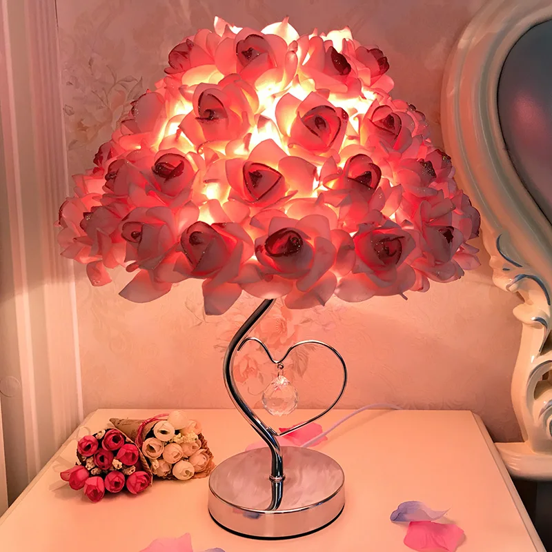 Creative Simple European Style Feather Table Lamp Bedroom Bedside Princess Wedding Room Warm LED Birthday Gift Rose Table Lamp