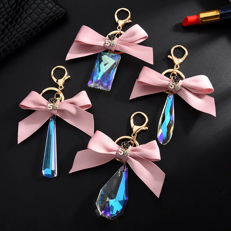 new Korean version ribbon bowknot big gem key chain hanging 5-character flower plate crystal tassel hanging piece
new Korean version ribbon bowknot big gem key chain hanging 5-character flower plate crystal tassel hanging piece