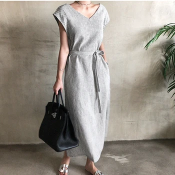 Korean Fashion Vertical Stripes Long Dress Female Summer 2020 V Neck Casual Loose Women Dresses Short Sleeve Streetwear Vestido
Korean Fashion Vertical Stripes Long Dress Female Summer 2020 V Neck Casual Loose Women Dresses Short Sleeve Streetwear Vestido