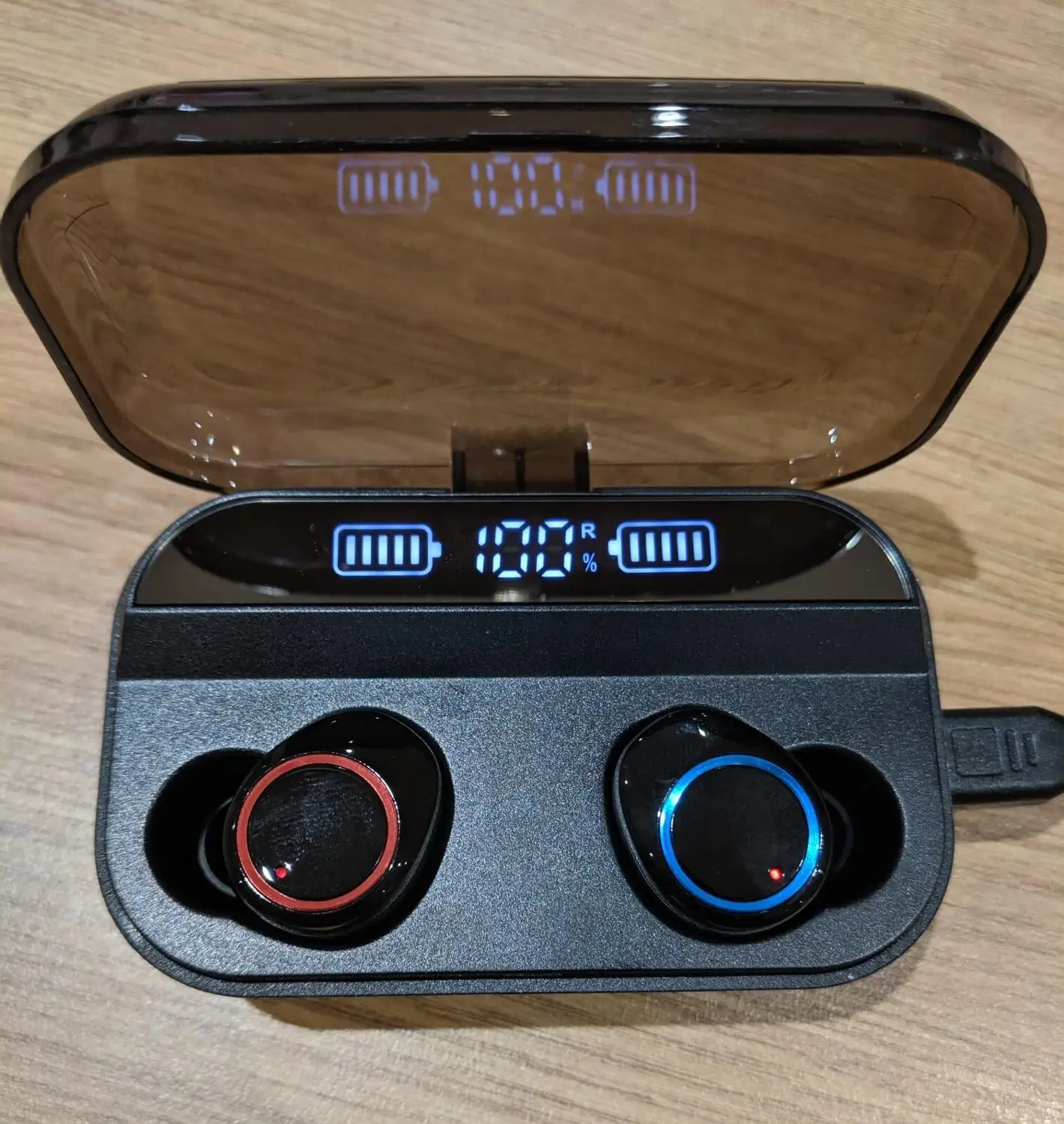 TWS Wireless Earphone Bluetooth v5.0 Mini Smart Touch Earbuds LED Display With 4000mAh Power Bank Headset and Mic
TWS Wireless Earphone Bluetooth v5.0 Mini Smart Touch Earbuds LED Display With 4000mAh Power Bank Headset and Mic