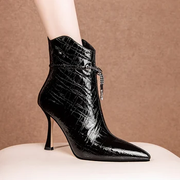 Cow Leather Thin High Heels Women Ankle Boots Autumn Winter Warm Shoes Woman Office Lady Elegant Pointed Toe Women
Cow Leather Thin High Heels Women Ankle Boots Autumn Winter Warm Shoes Woman Office Lady Elegant Pointed Toe Women