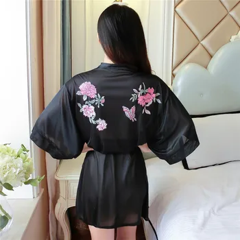 Print Flower Women Wedding Robe V-neck Half Sleeve Kimonok Gown For Ladies Sexy Loose Mini Bathrobe Satin Intimate Lingerie 
Print Flower Women Wedding Robe V-neck Half Sleeve Kimonok Gown For Ladies Sexy Loose Mini Bathrobe Satin Intimate Lingerie