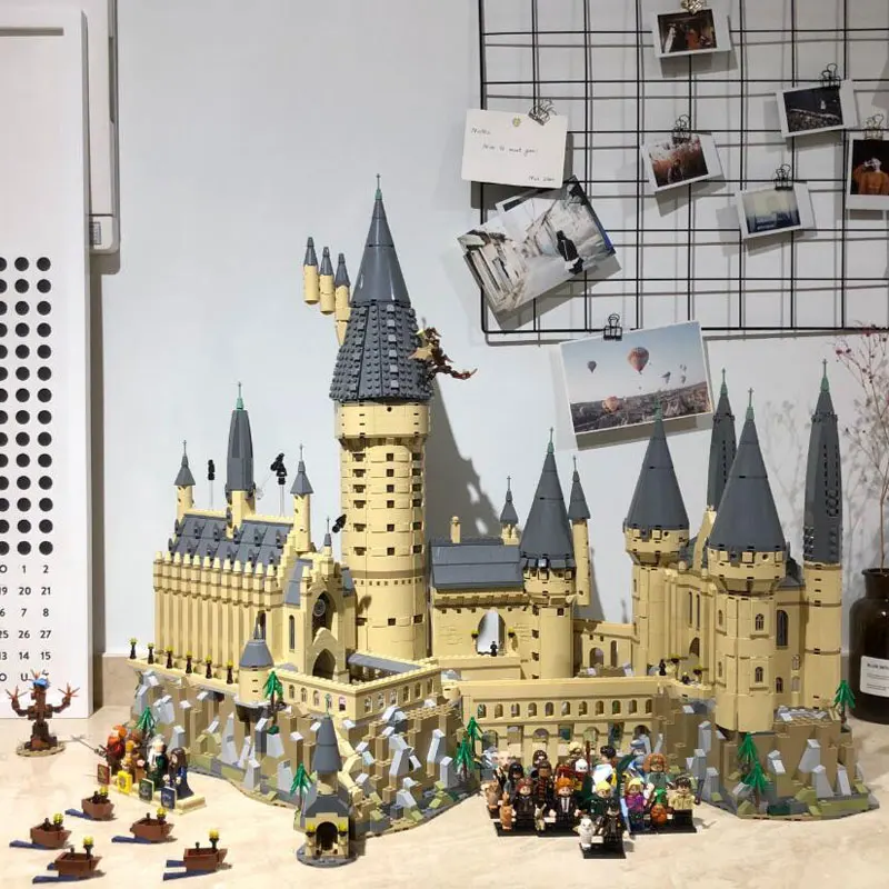 16060 Potter Movie Castle Magic Model 6742Pcs Building Block Bricks Toys Compatible with 71043 Christmas Gift For Children
16060 Potter Movie Castle Magic Model 6742Pcs Building Block Bricks Toys Compatible with 71043 Christmas Gift For Children