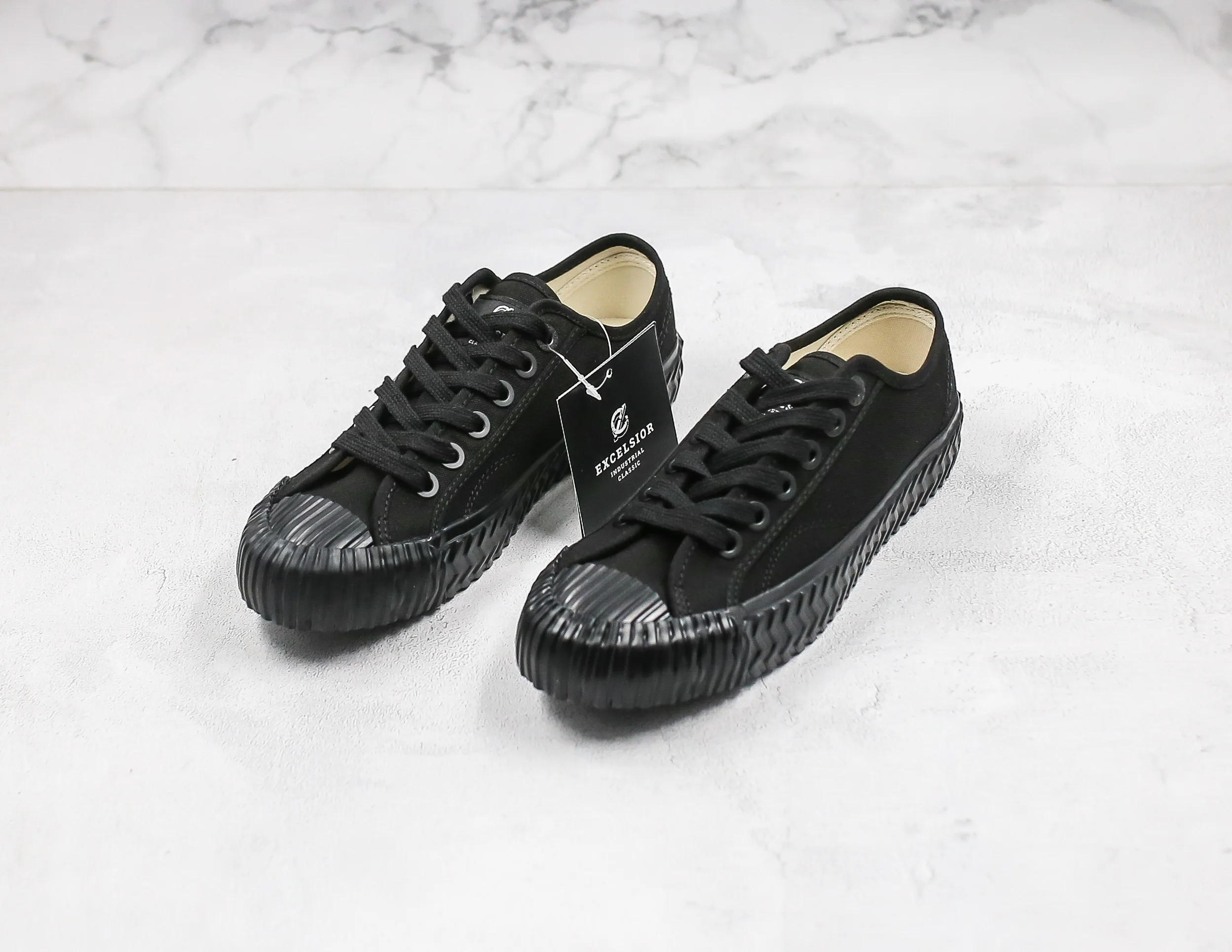 Original BOLTLO EXCELSIOR BOLT Men Canvas Shoes Casual Sneakers Black Vulcanized Shoes Women Breathable Canvas Biscuit Shoes
Original BOLTLO EXCELSIOR BOLT Men Canvas Shoes Casual Sneakers Black Vulcanized Shoes Women Breathable Canvas Biscuit Shoes