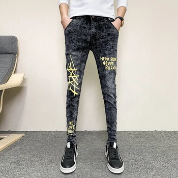 Simple Summer Hip Hop Mens Jeans Letter Print Streetwear Slim Fit Denim Men's Jeans Pants Casual All Match Young Man Trousers
Simple Summer Hip Hop Mens Jeans Letter Print Streetwear Slim Fit Denim Men's Jeans Pants Casual All Match Young Man Trousers