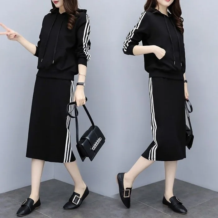 Fashion Suit, Female Autumn Two-Piece Set Fashionable and Fashionable Temperament Slim New Style Skirt Sweater Casual Suit Skirt
Fashion Suit, Female Autumn Two-Piece Set Fashionable and Fashionable Temperament Slim New Style Skirt Sweater Casual Suit Skirt