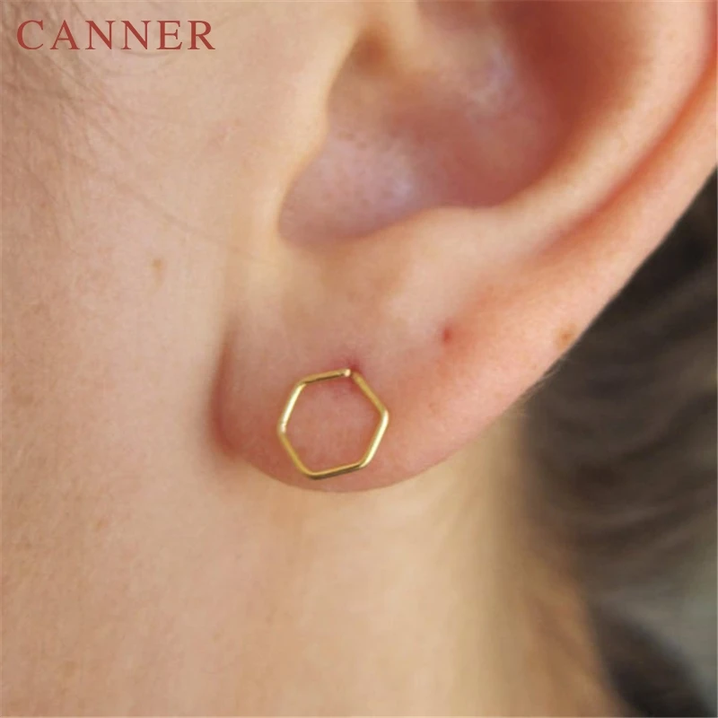 925 Sterling Silver Hollow Geometric Hexagonal Stud Earrings Simple Silver Pure Gold Earrings for Women Fashion Earrings Jewelry
925 Sterling Silver Hollow Geometric Hexagonal Stud Earrings Simple Silver Pure Gold Earrings for Women Fashion Earrings Jewelry