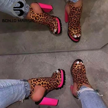 BONJOMARISA New Ins Hot Lady Party Leopard Unique High Block Heels Sandals Women Summer Cool Dress Platform Shoes Woman
BONJOMARISA New Ins Hot Lady Party Leopard Unique High Block Heels Sandals Women Summer Cool Dress Platform Shoes Woman