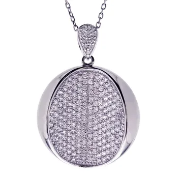 Pendant in sterling silver of 925mls with to microengastado in zircons high quality.
Pendant in sterling silver of 925mls with to microengastado in zircons high quality.
