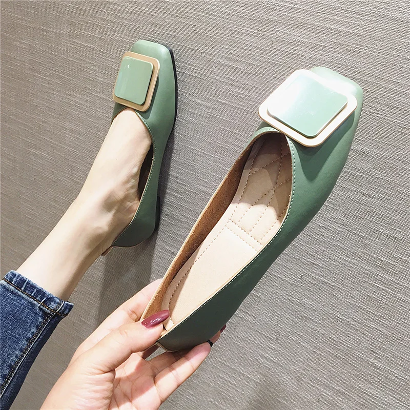Luxury Ladies Shoes 2019 Women Flats Fashion Woman Boat Shoes Plus Size Slip-on Casual Shoes A1329
Luxury Ladies Shoes 2019 Women Flats Fashion Woman Boat Shoes Plus Size Slip-on Casual Shoes A1329