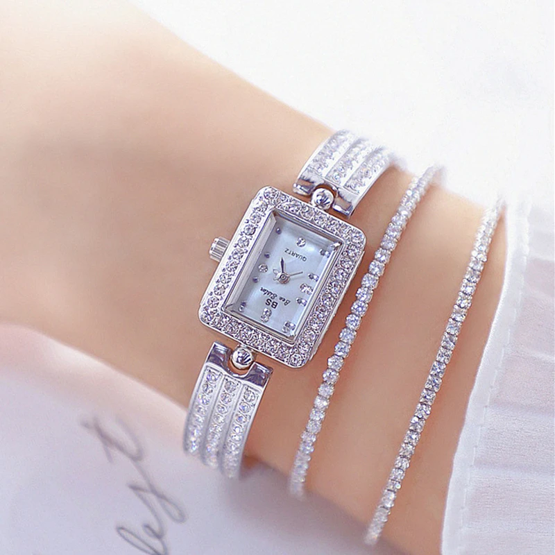 Часы наручные женские с бриллиантами квадратные серебристые 2021 | Наручные часы