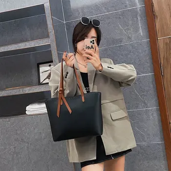 bag female handbag 2020 autumn new large capacity Fashion Trend Ladies sac all-match single shoulder messenger big bag bolso 
bag female handbag 2020 autumn new large capacity Fashion Trend Ladies sac all-match single shoulder messenger big bag bolso