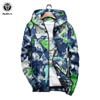 RUELK 2020 Spring And Autumn Men's Fashion Casual Camouflage Hooded Jacket Male Long-Sleeved Jacket Cool Windbreaker M-4XL
RUELK 2020 Spring And Autumn Men's Fashion Casual Camouflage Hooded Jacket Male Long-Sleeved Jacket Cool Windbreaker M-4XL