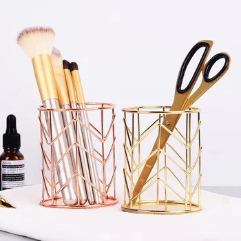 Storage Box Office Table Lattice Cosmetics Large Volume Rose Gold Stainless Steel Multifunctional Domestic Cosmetic Case Holder
Storage Box Office Table Lattice Cosmetics Large Volume Rose Gold Stainless Steel Multifunctional Domestic Cosmetic Case Holder