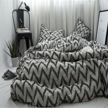 4Pcs Bed Linen Euro Reactive Printing Nordic Duvet Cover 240x220 King Size Bedspread
4Pcs Bed Linen Euro Reactive Printing Nordic Duvet Cover 240x220 King Size Bedspread