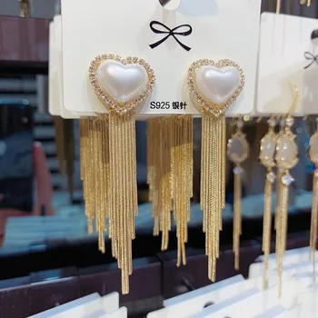 South Korea Dongdaemun Fashion Elegant Elegant Love Pearl Tassels Ear Stud Long Online Celebrity 925 Silver Earrings Female 
South Korea Dongdaemun Fashion Elegant Elegant Love Pearl Tassels Ear Stud Long Online Celebrity 925 Silver Earrings Female