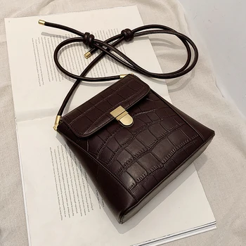 INS Hong Kong Style Women's Pouches New Fashionable Fashionable Stylish Messenger Bag Internet-famous and Vintage Shoulder Bag
INS Hong Kong Style Women's Pouches New Fashionable Fashionable Stylish Messenger Bag Internet-famous and Vintage Shoulder Bag