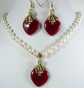 charm 7-8mm white pearl necklace 17"& red heart jade earring pendant 
charm 7-8mm white pearl necklace 17"& red heart jade earring pendant
