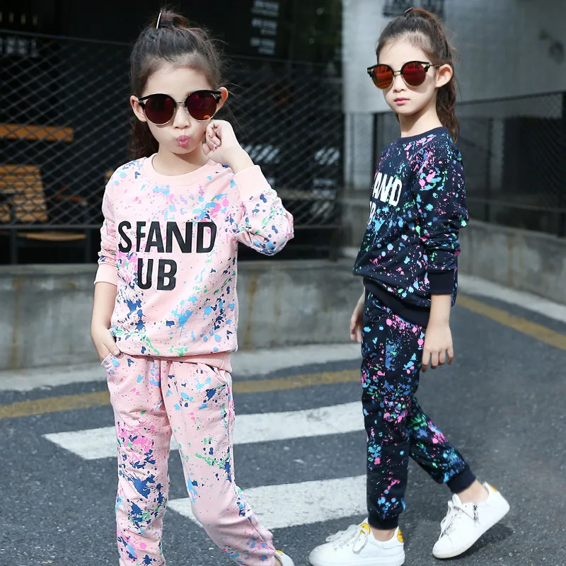 Girls Spring And Autumn Korean-style Graffiti Leisure Suit Children Big Boy Long-sleeved Sweater And Trousers Two-Piece Set
Girls Spring And Autumn Korean-style Graffiti Leisure Suit Children Big Boy Long-sleeved Sweater And Trousers Two-Piece Set
