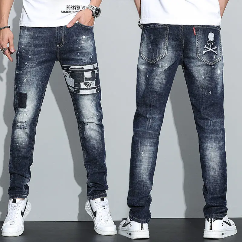 Skull embroidered high-end jeans men's stretch feet pants handsome men's fall/winter ripped jeans trend
Skull embroidered high-end jeans men's stretch feet pants handsome men's fall/winter ripped jeans trend