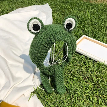Cute cartoon frog earmuffs hat female autumn and winter knitted warm earmuffs selling cute headdress wool hat
Cute cartoon frog earmuffs hat female autumn and winter knitted warm earmuffs selling cute headdress wool hat