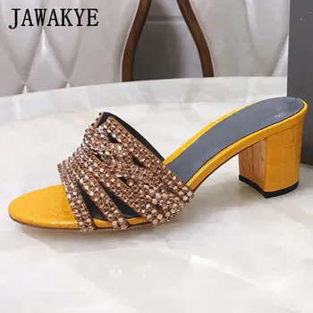 JAWAKYE Gold Yellow Rhinestone Square Chunky heels Slippers Women Chain Crystal Designer Sandals Summer Party Shoes Woman
JAWAKYE Gold Yellow Rhinestone Square Chunky heels Slippers Women Chain Crystal Designer Sandals Summer Party Shoes Woman