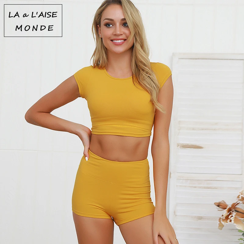 LUCY LIZZ Solid Sports Suit Tracksuit Women Yoga Set Gym Running Set Sportswear Leggings Workout Sports Clothing
LUCY LIZZ Solid Sports Suit Tracksuit Women Yoga Set Gym Running Set Sportswear Leggings Workout Sports Clothing