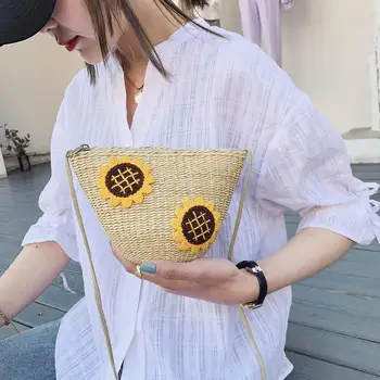 2020 Straw Woven Bags Handmade Rattan Sunflower Small Shoulder Bag Women Summer Beach Daisy Messenger Crossbody Bags Purse
2020 Straw Woven Bags Handmade Rattan Sunflower Small Shoulder Bag Women Summer Beach Daisy Messenger Crossbody Bags Purse