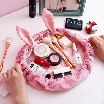 New Style Fashion Velvet Drawstring Cosmetic Bags Popular Solid Color Large Makeup Pouch
New Style Fashion Velvet Drawstring Cosmetic Bags Popular Solid Color Large Makeup Pouch