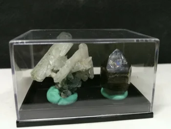 23.0gNatural hydrocrystalline group, white calcite, mineral crystal specimen box 
23.0gNatural hydrocrystalline group, white calcite, mineral crystal specimen box