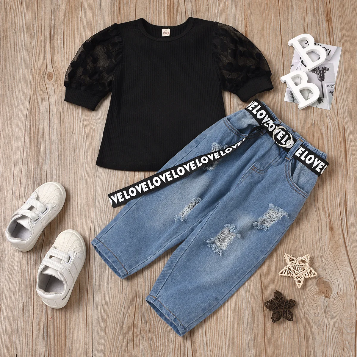 Fashion Summer Children Girls Clothes Sets Cotton Puff Sleeve Pullover Tops + Loose Ripped Jeans With Belt Outfit
Fashion Summer Children Girls Clothes Sets Cotton Puff Sleeve Pullover Tops + Loose Ripped Jeans With Belt Outfit