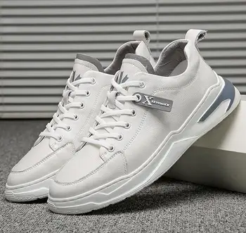 2020 spring autumn new fashion men trend shoes sport style genuine leather casual shoes trend shoes sneakers 
2020 spring autumn new fashion men trend shoes sport style genuine leather casual shoes trend shoes sneakers