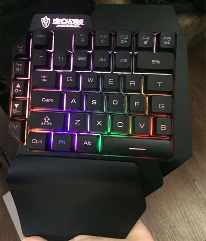 F6 One-Handed Computer Mobile Phone Keyboard Left Mobile Phone Mechanical Handfeel Gaming Keyboard Stimulate Battlefield Compute
F6 One-Handed Computer Mobile Phone Keyboard Left Mobile Phone Mechanical Handfeel Gaming Keyboard Stimulate Battlefield Compute