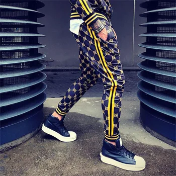 2020oferta pantalones de entrenamiento para correr Pantalones de deporte a rayas para hombres pantalones largos casuales cortos
2020oferta pantalones de entrenamiento para correr Pantalones de deporte a rayas para hombres pantalones largos casuales cortos