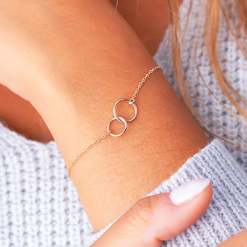 Trendy Fashion Round Circle Chain Charm Bracelets Simple Alloy Plated Gold Silver Color Hand Accessories for Women
Trendy Fashion Round Circle Chain Charm Bracelets Simple Alloy Plated Gold Silver Color Hand Accessories for Women