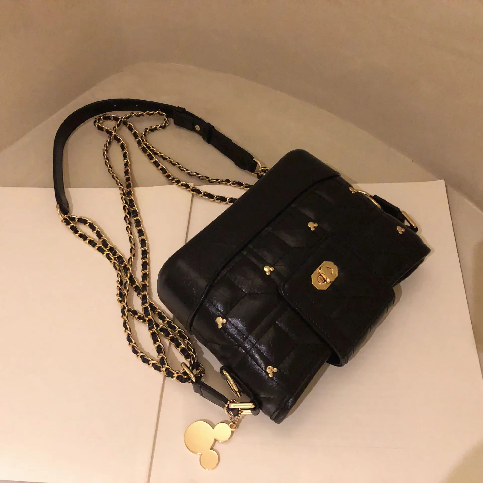 2019 High Quality Mickey Handbag Women Shoulder Crossbody Bag Pu Leather Ladies Storage Bag Female Handbag Tote Bolsa Feminina
2019 High Quality Mickey Handbag Women Shoulder Crossbody Bag Pu Leather Ladies Storage Bag Female Handbag Tote Bolsa Feminina