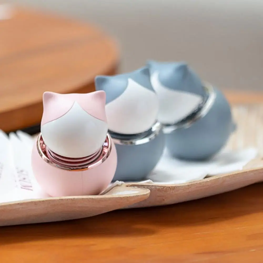 Luxury Cartoon Cat Car Aromatherapy Plastic Home Air Conditioning Outlet Decoration Indoor Air Aromatherapy Machine
Luxury Cartoon Cat Car Aromatherapy Plastic Home Air Conditioning Outlet Decoration Indoor Air Aromatherapy Machine