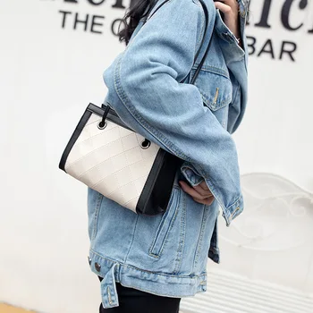 2020 Spring and Summer Ms. Crimping Square Shoulder Bag Phone Package New PU Leather Small Messager Crossbody Fashion Hand Bag
2020 Spring and Summer Ms. Crimping Square Shoulder Bag Phone Package New PU Leather Small Messager Crossbody Fashion Hand Bag