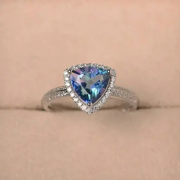 2020 Luxury European and American Female Ring New S925 Silver Inlaid Ring Blue Topaz Fashion Ladies Simple Temperament Ring
2020 Luxury European and American Female Ring New S925 Silver Inlaid Ring Blue Topaz Fashion Ladies Simple Temperament Ring