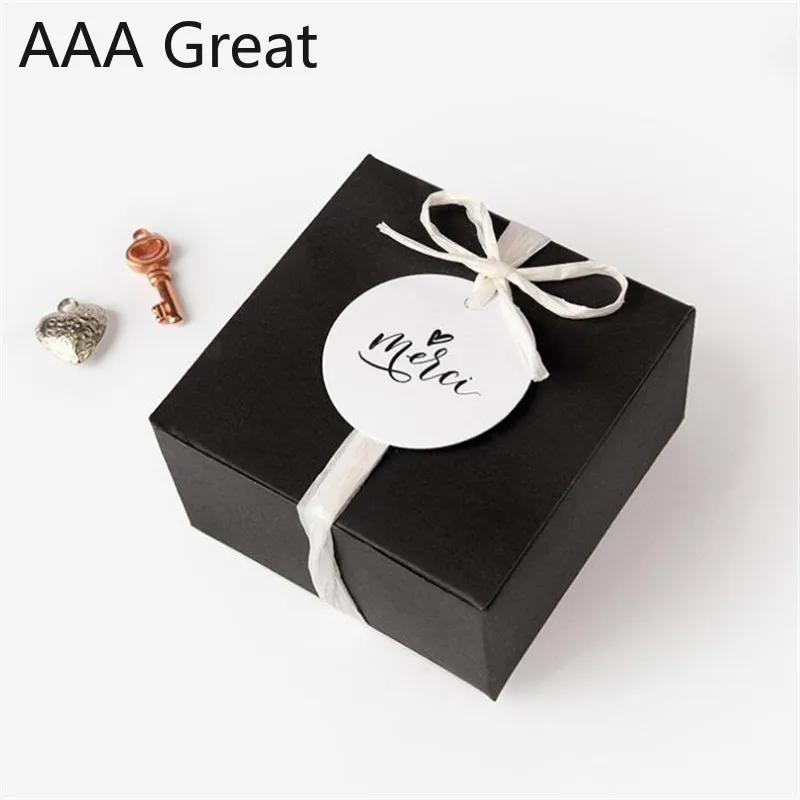 20Pcs/Lot Round Label Card DIY Creative Blessing Love Holiday Card Paper Box Bottle Christmas Decorations Packaging Present Gift
20Pcs/Lot Round Label Card DIY Creative Blessing Love Holiday Card Paper Box Bottle Christmas Decorations Packaging Present Gift