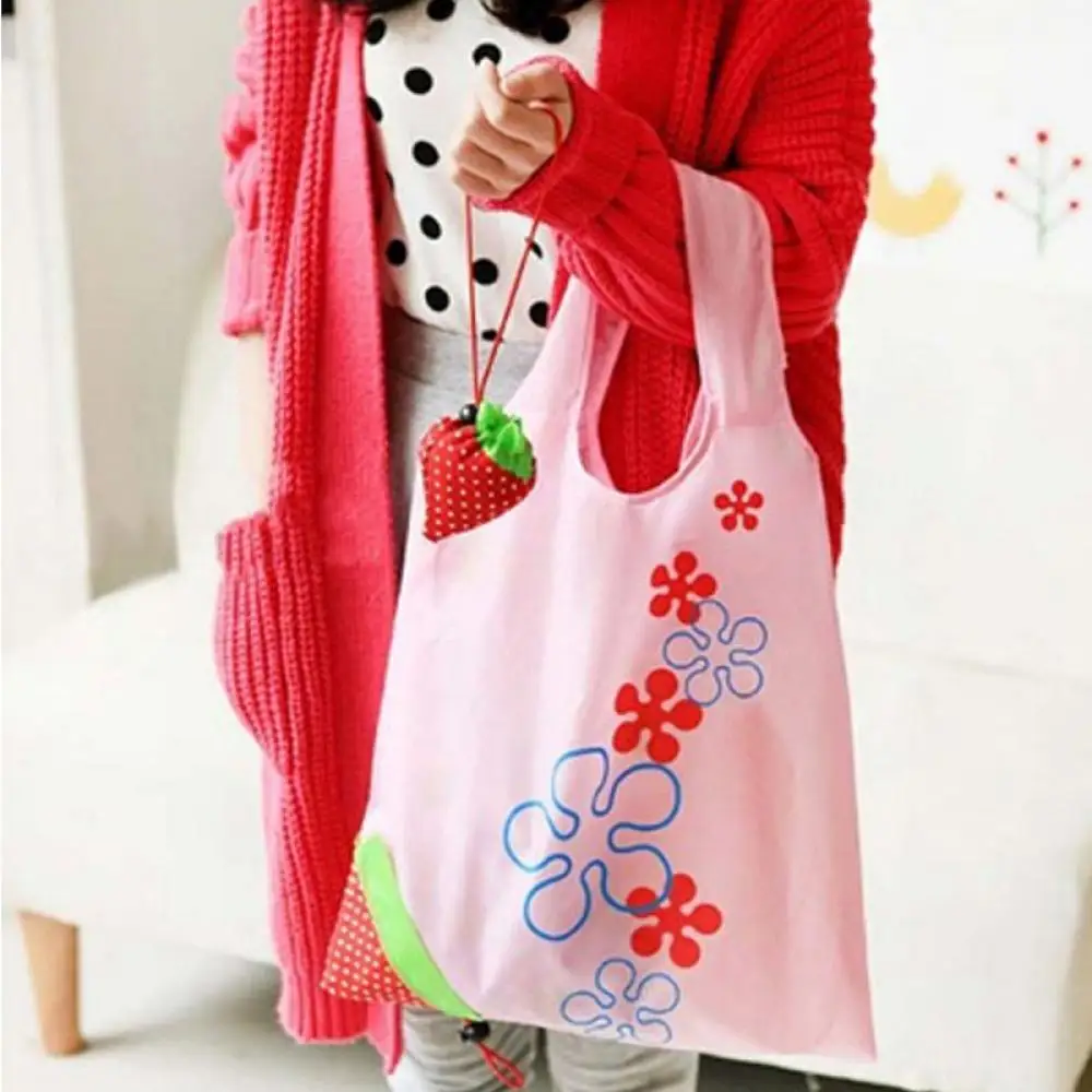 New Reusable Strawberry Shopping Bags Foldable Tote Eco Storage Handbag Nylon Large Eco Grocery Bag Retail Shopping Tote Bag
New Reusable Strawberry Shopping Bags Foldable Tote Eco Storage Handbag Nylon Large Eco Grocery Bag Retail Shopping Tote Bag