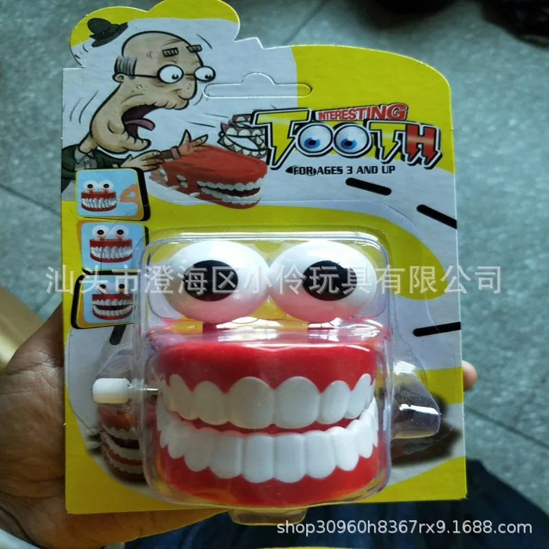 Strange New Winding with Eyes Teeth Jumping Teeth Spring Children Fun to Play Gift Dental Halloween Toy
Strange New Winding with Eyes Teeth Jumping Teeth Spring Children Fun to Play Gift Dental Halloween Toy